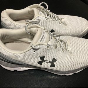 Under Armour Charged Gemini